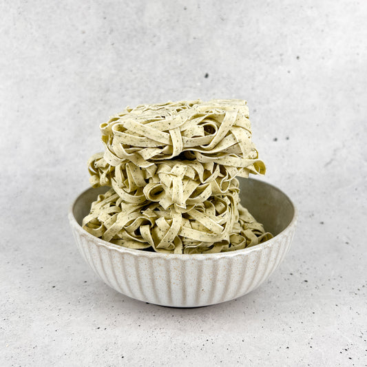 Flat Seaweed Noodles